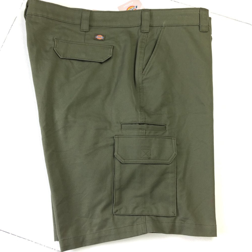 DICKIES  Stretch Relaxed Fit Khaki  Cargo Shorts Women's  Sz 24 NWT - Picture 4 of 14